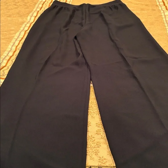 NWT SPANX crepe pants, high rise, pull on, wide leg, pleats, 20542T, XLTall - Picture 10 of 11